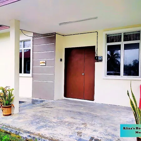 Aliza'S House Homestay Pd Mini Bungalow Port Dickson Exterior photo