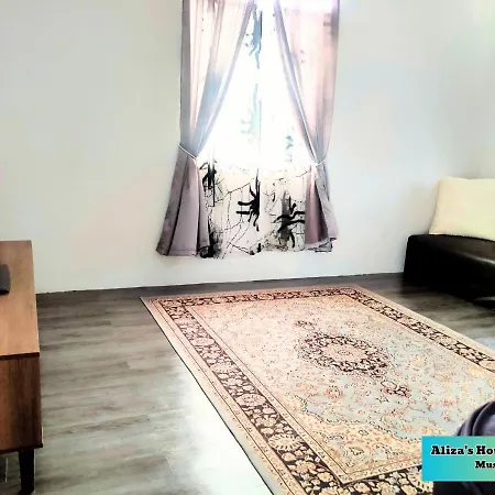 Aliza'S House Homestay Pd Mini Bungalow Port Dickson Exterior photo